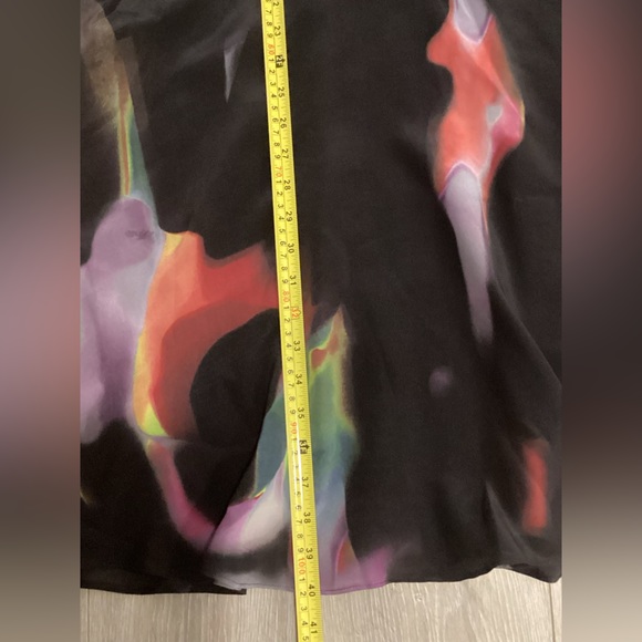 Moschino 100% silk fit and flare dress. Size 10. - Picture 4 of 8